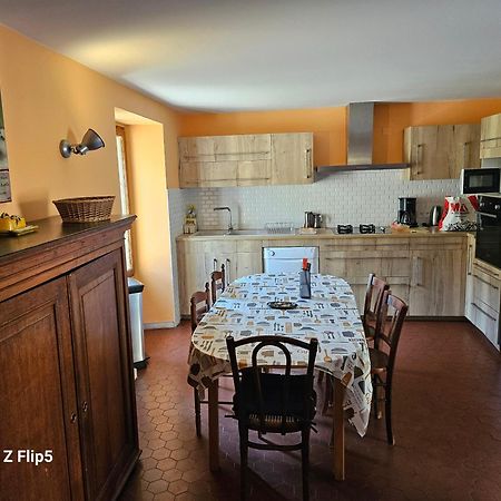 La Grande Maison Dans La Prairie Caille Екстер'єр фото