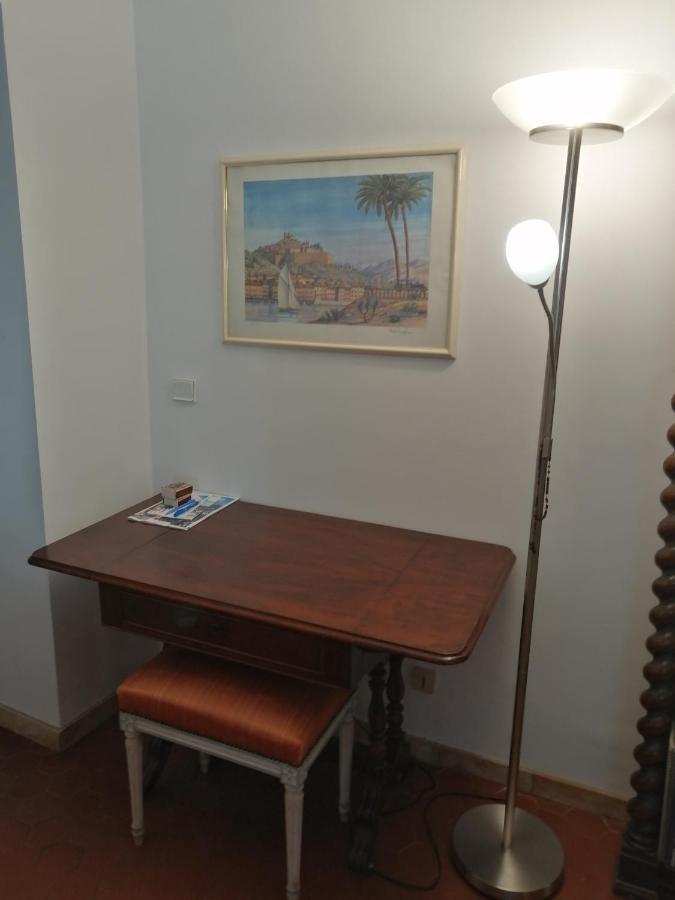 La Grande Maison Dans La Prairie Caille Екстер'єр фото