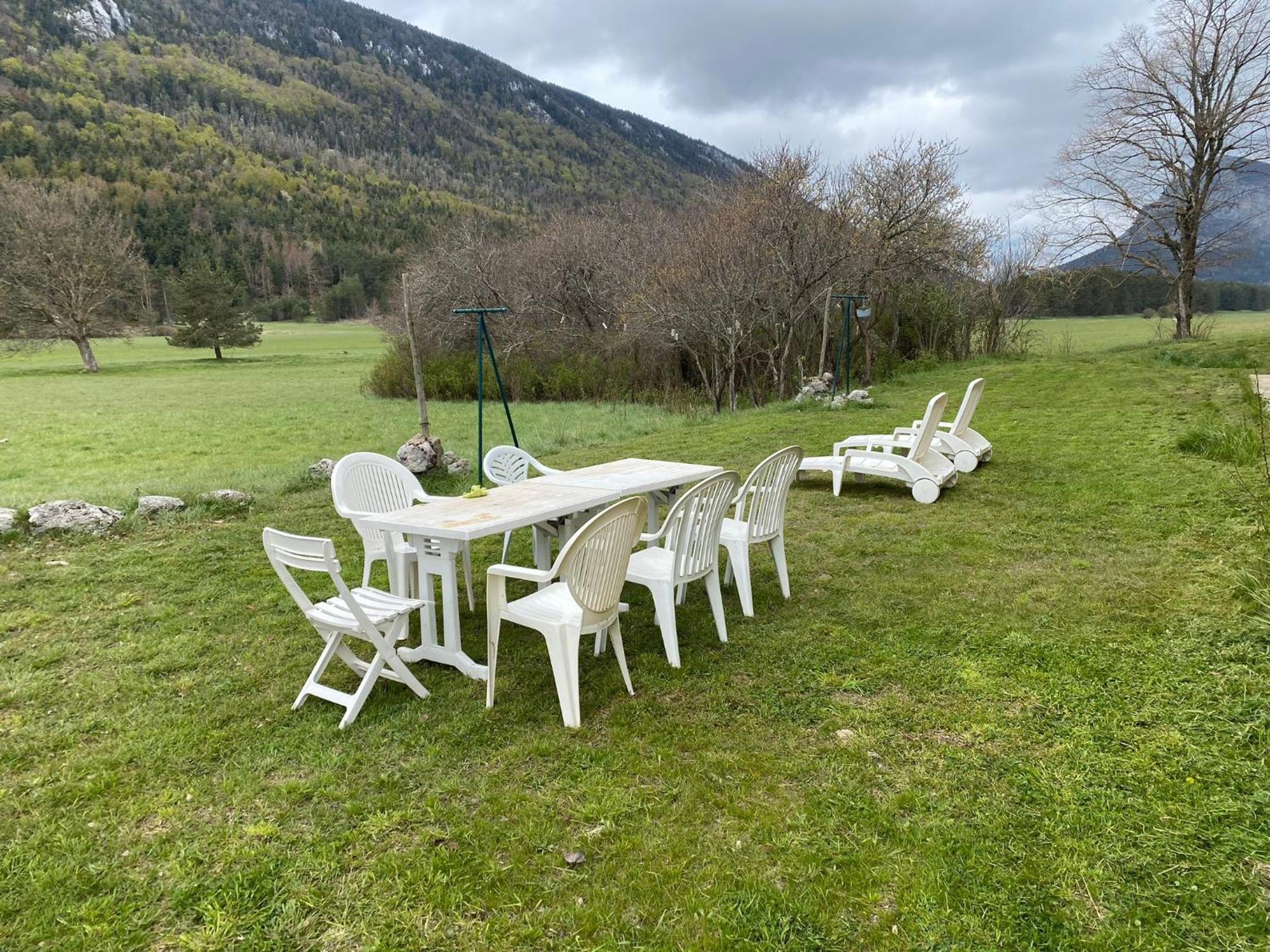 La Grande Maison Dans La Prairie Caille Екстер'єр фото